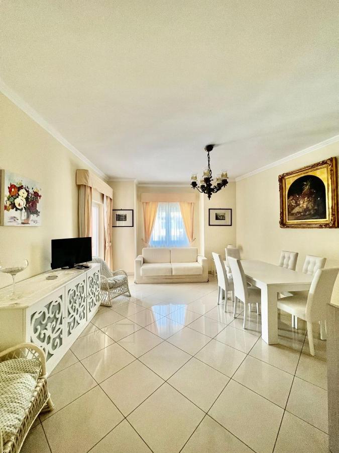 Short-Lets D33, Part Of The House Is Available For Short-Term Rentals In Sorrento Center מראה חיצוני תמונה